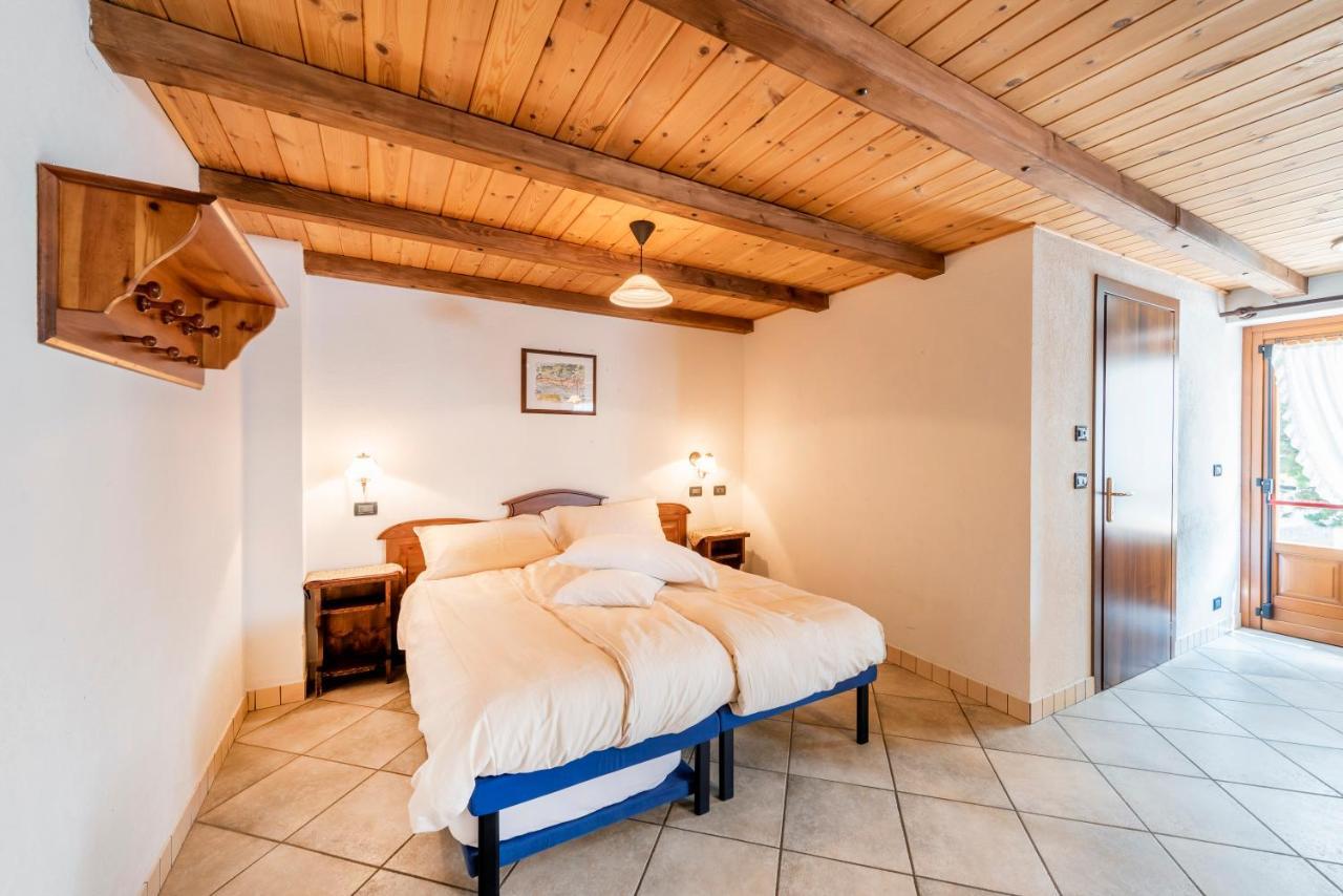 Hotel Santa San Champoluc Zewnętrze zdjęcie