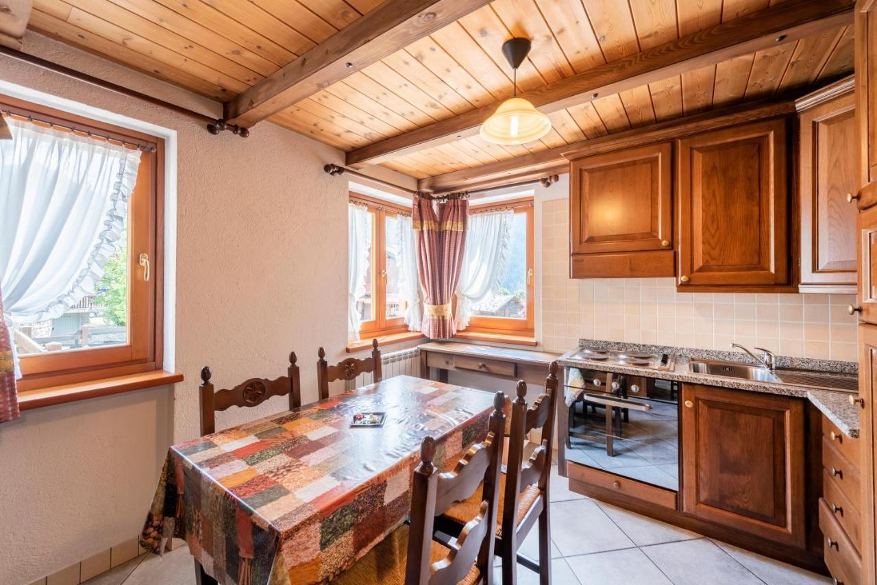 Hotel Santa San Champoluc Zewnętrze zdjęcie