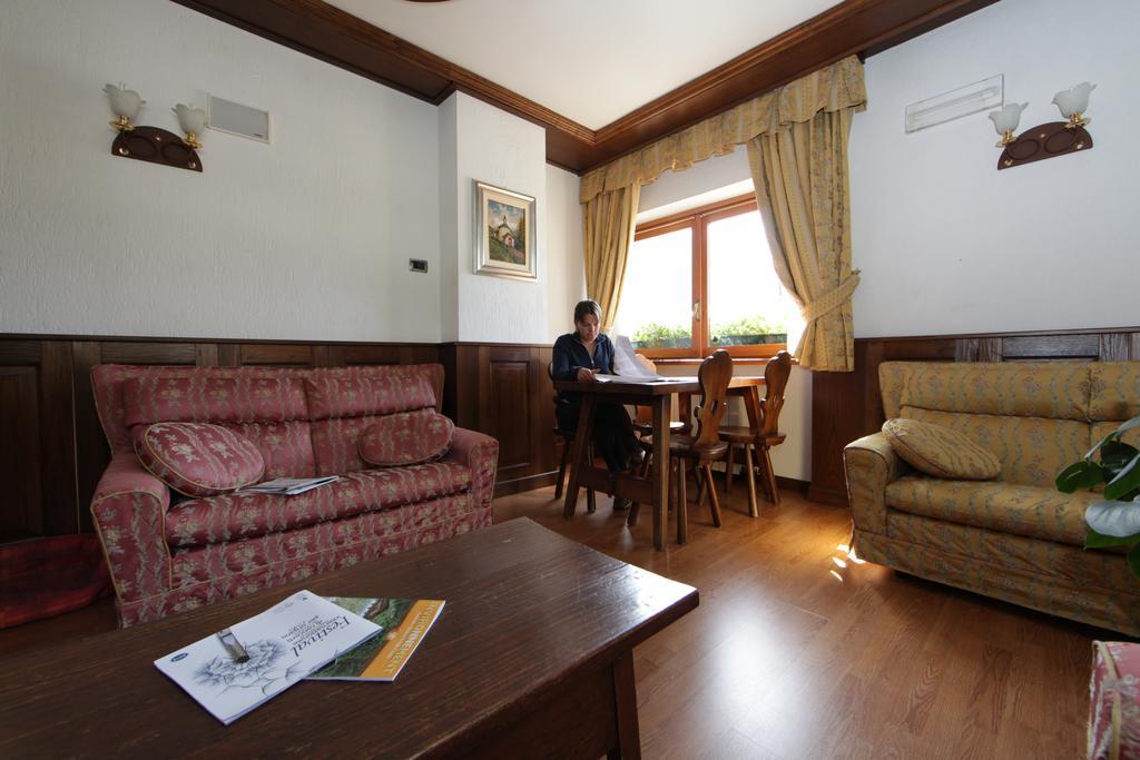 Hotel Santa San Champoluc Zewnętrze zdjęcie