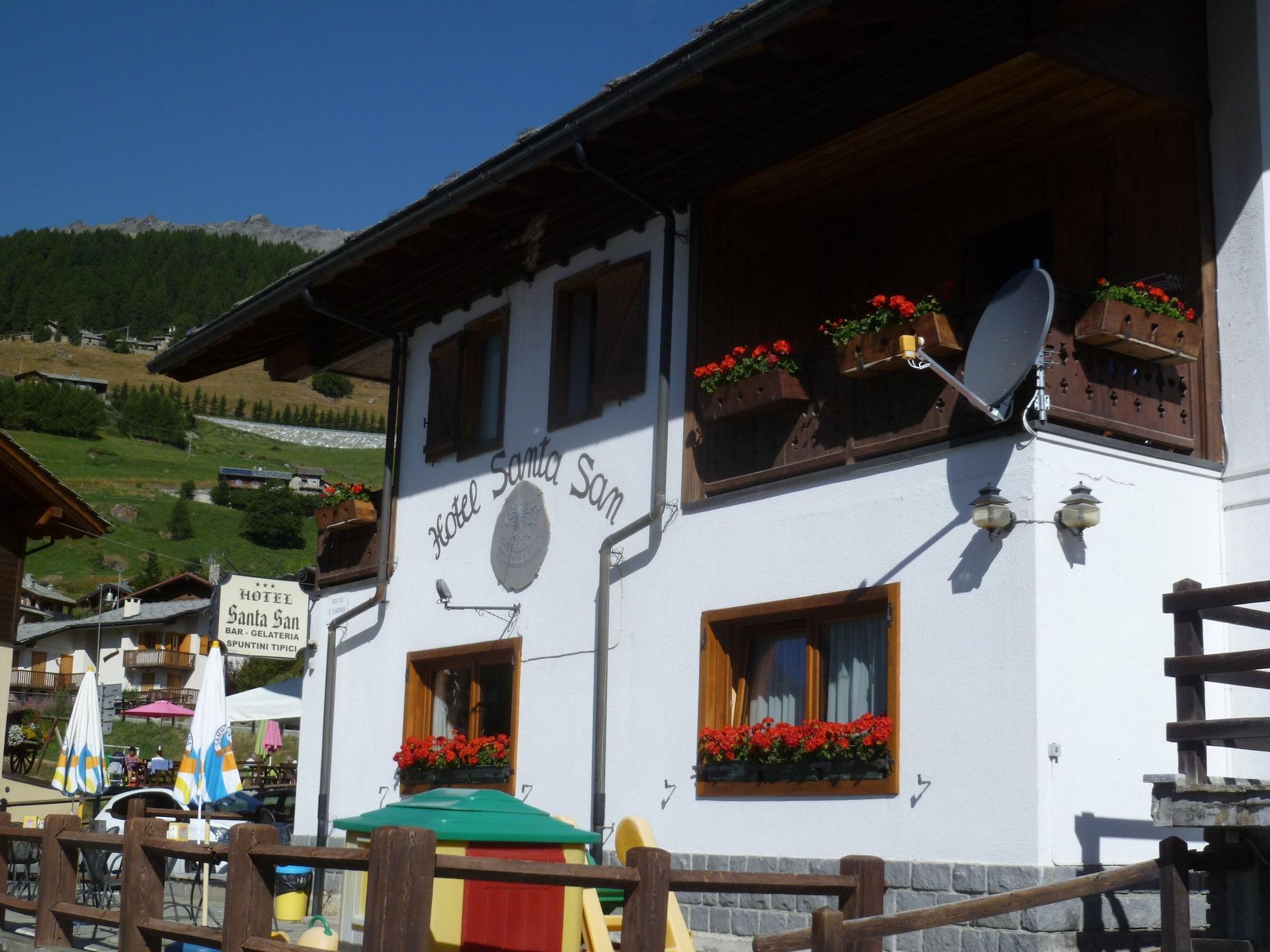Hotel Santa San Champoluc Zewnętrze zdjęcie