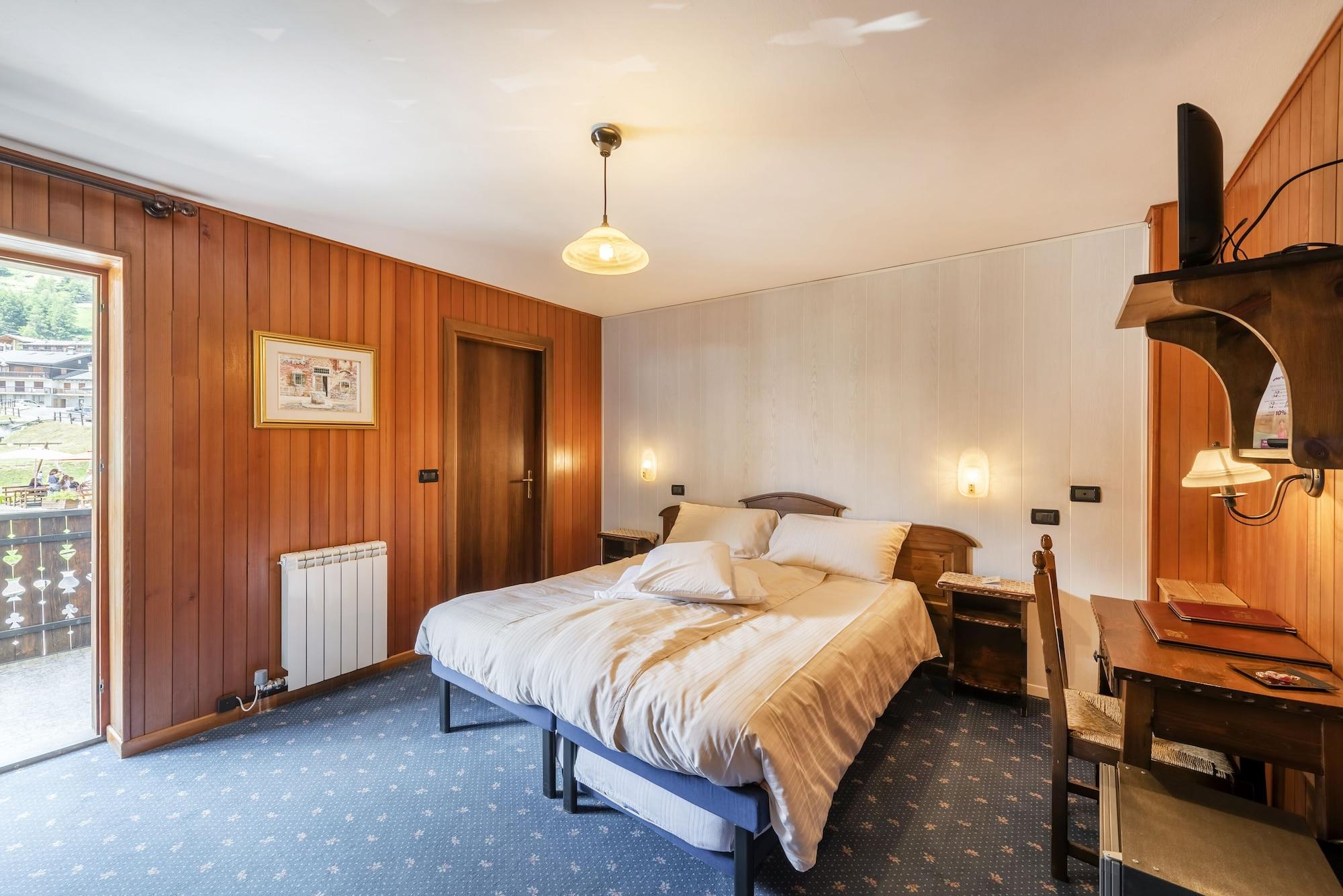 Hotel Santa San Champoluc Zewnętrze zdjęcie