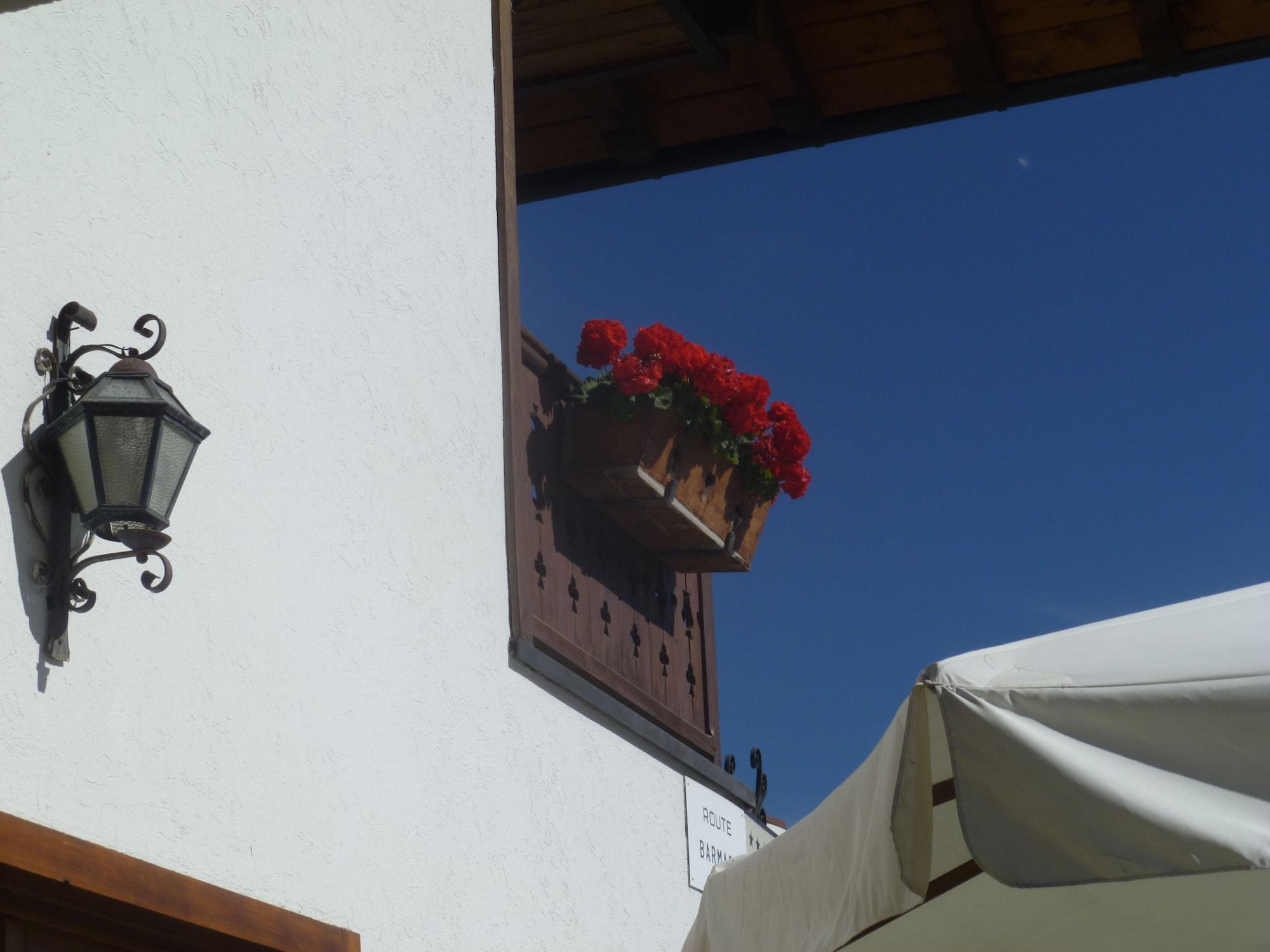 Hotel Santa San Champoluc Zewnętrze zdjęcie