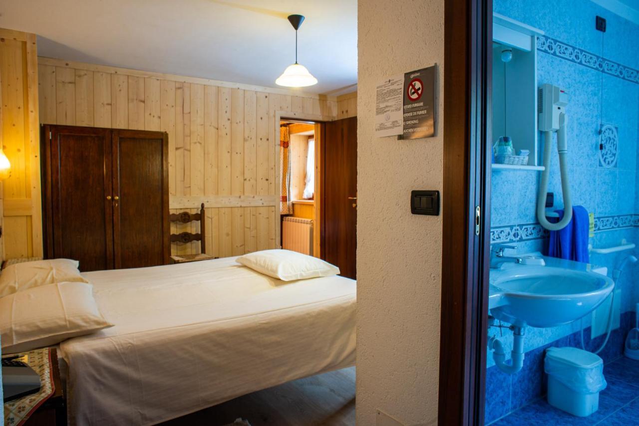 Hotel Santa San Champoluc Zewnętrze zdjęcie
