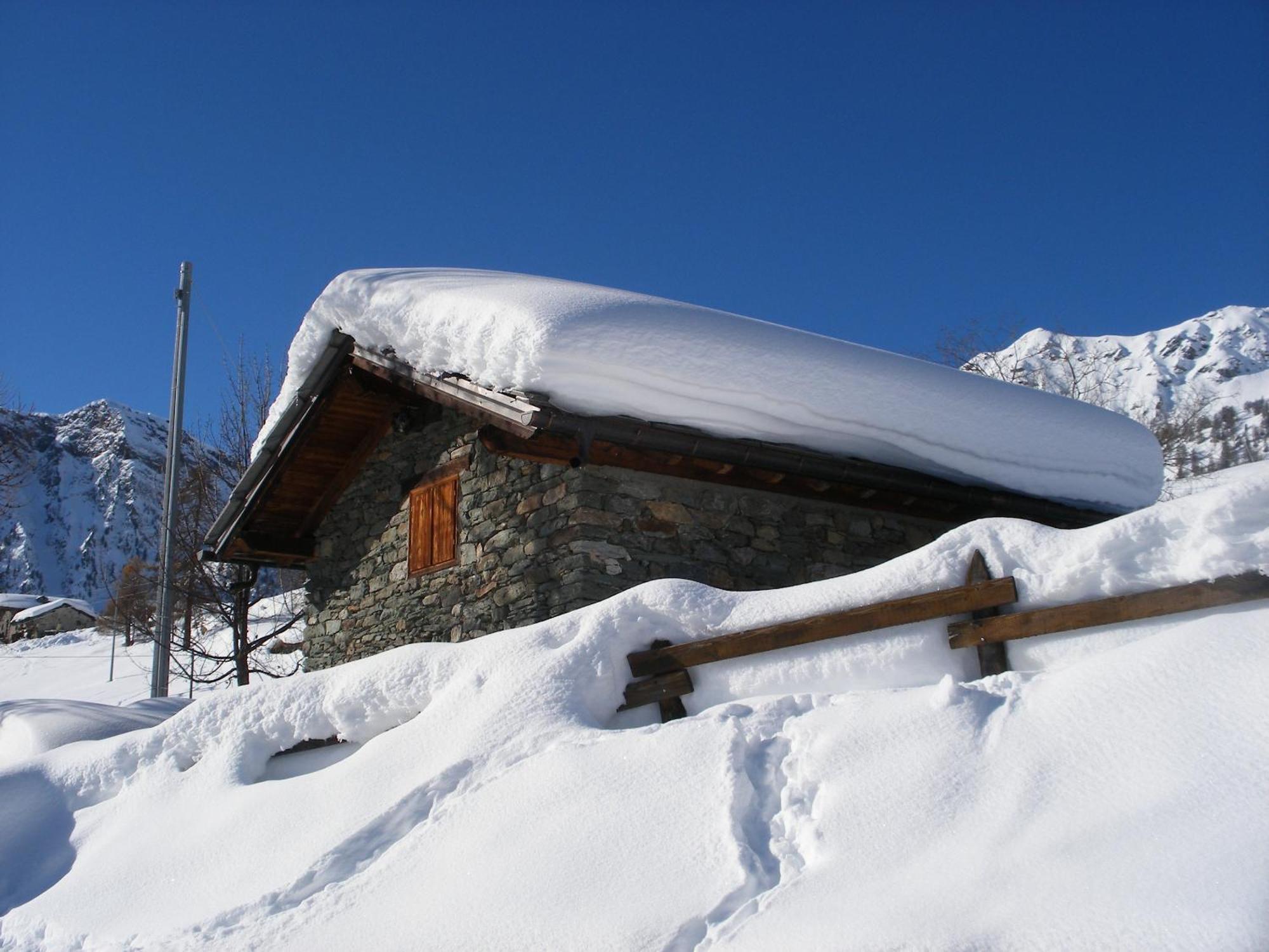 Hotel Santa San Champoluc Zewnętrze zdjęcie