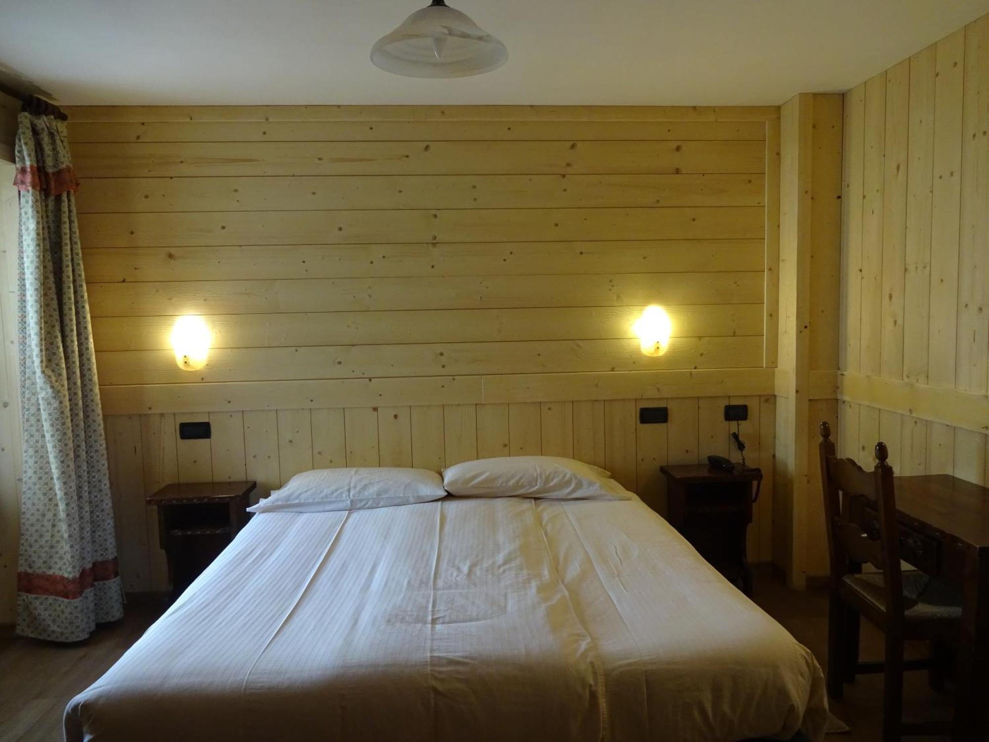 Hotel Santa San Champoluc Zewnętrze zdjęcie