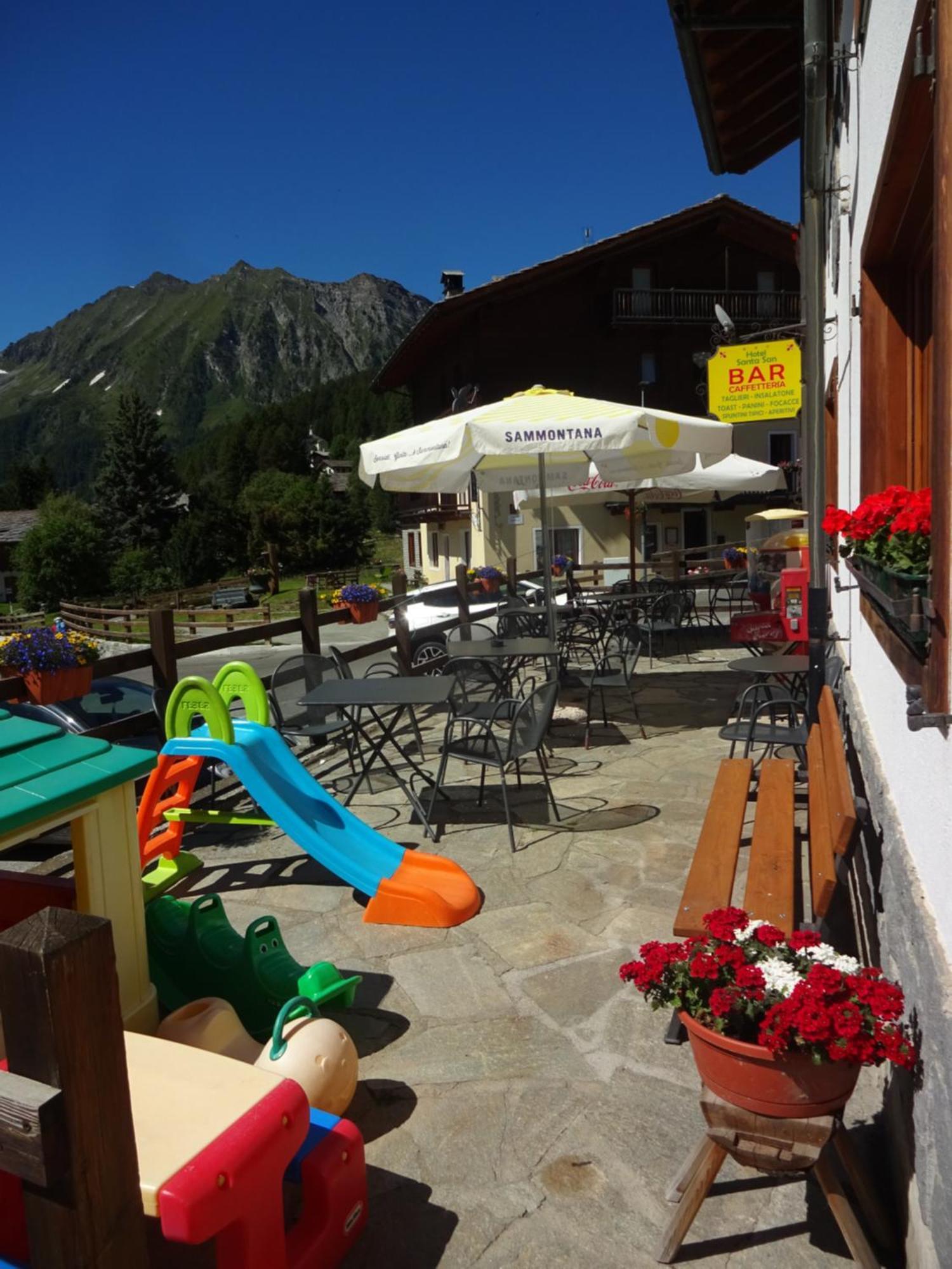 Hotel Santa San Champoluc Zewnętrze zdjęcie