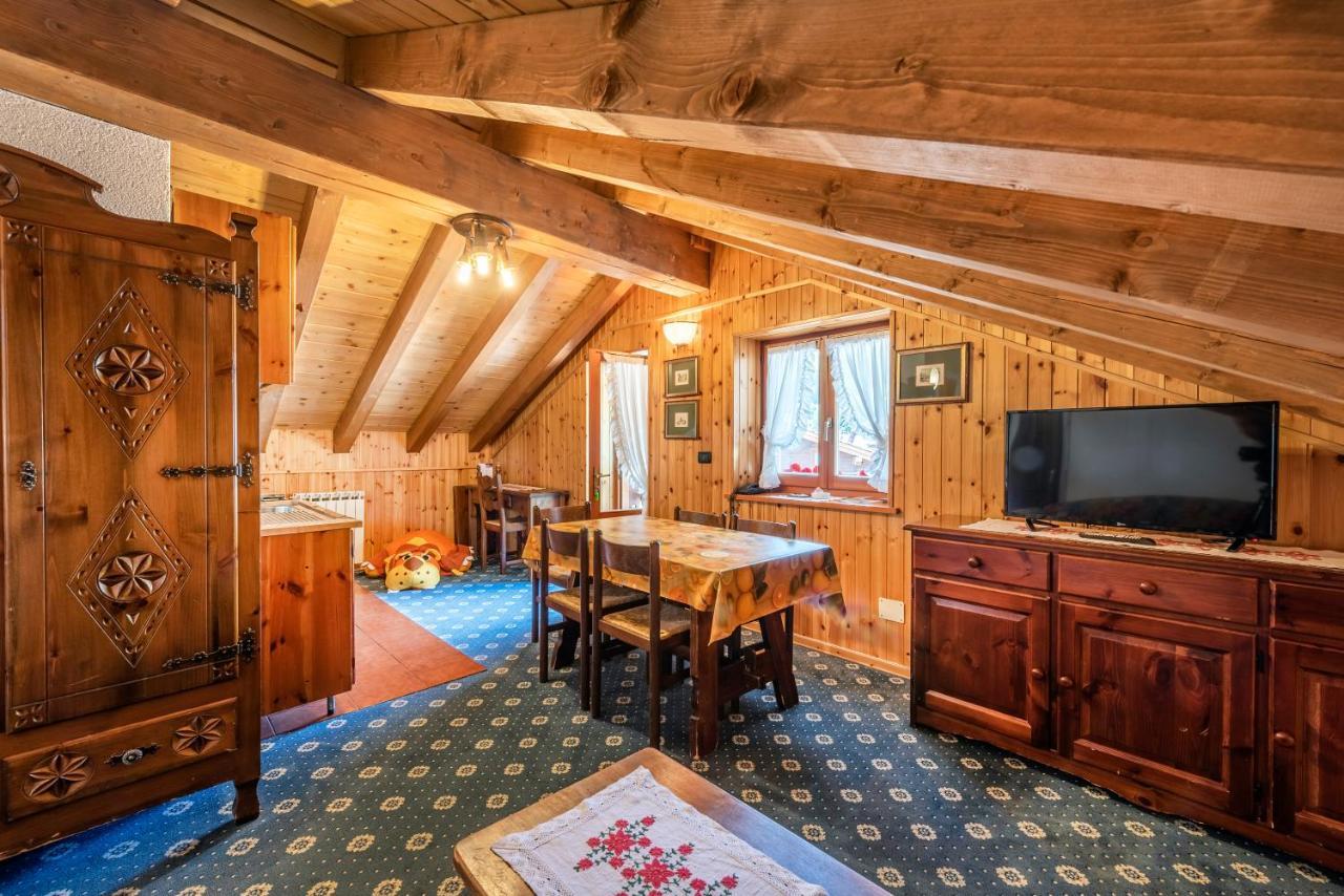 Hotel Santa San Champoluc Zewnętrze zdjęcie